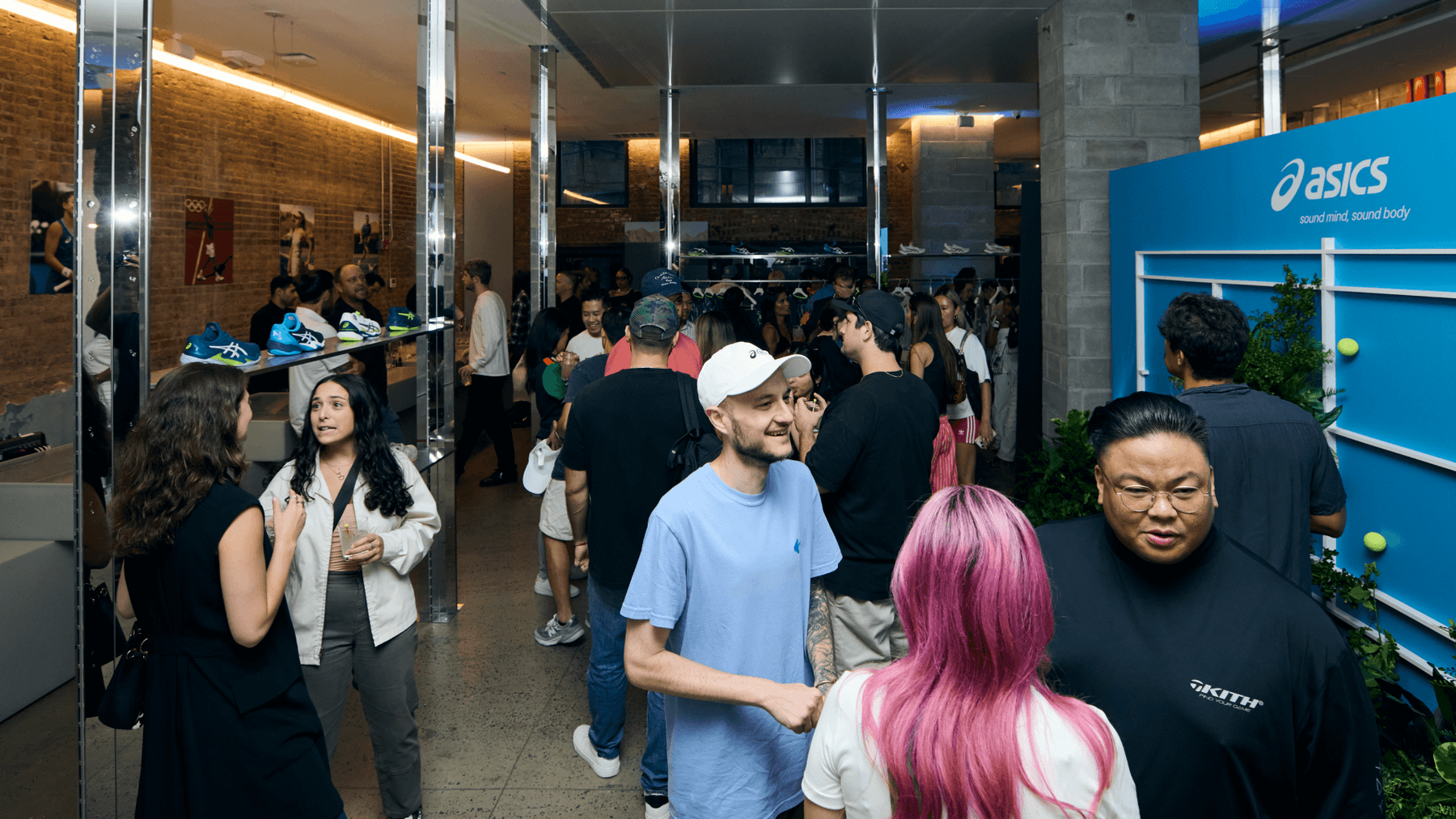 ASICS new york apparel collection Novak Djokovic taylor fritz Caroline Dolehide Eva Lys Jasmine Paolini Harriet Dart New York Collection Sound Body sound mind tennis shoe tennis shirt 41 division Olympic-gold medalist us open