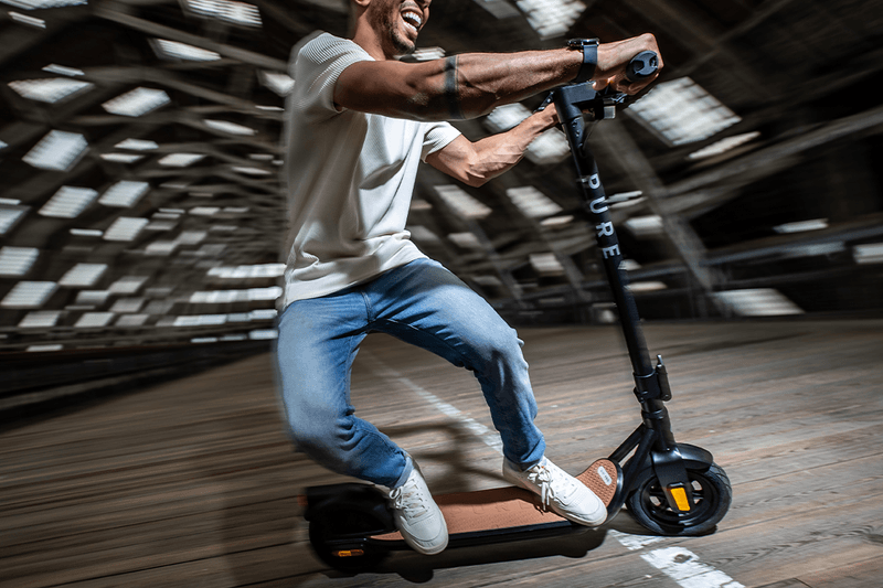 Pure Electric Unveils Its New Air4 Pro E-Scooter