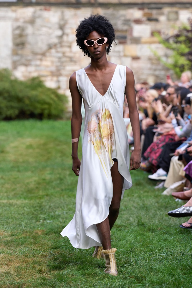 Collina Strada SS25 Reminds Us – Now, More than Ever - To Touch Grass runway collection nyfw new york fashion week collection release mara hoffman green lady earth sustainability hillary taymour interview