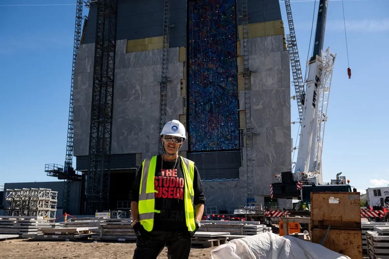 Julie Mehretu's 83-Foot Glass Tower Transforms Obama Presidential Center