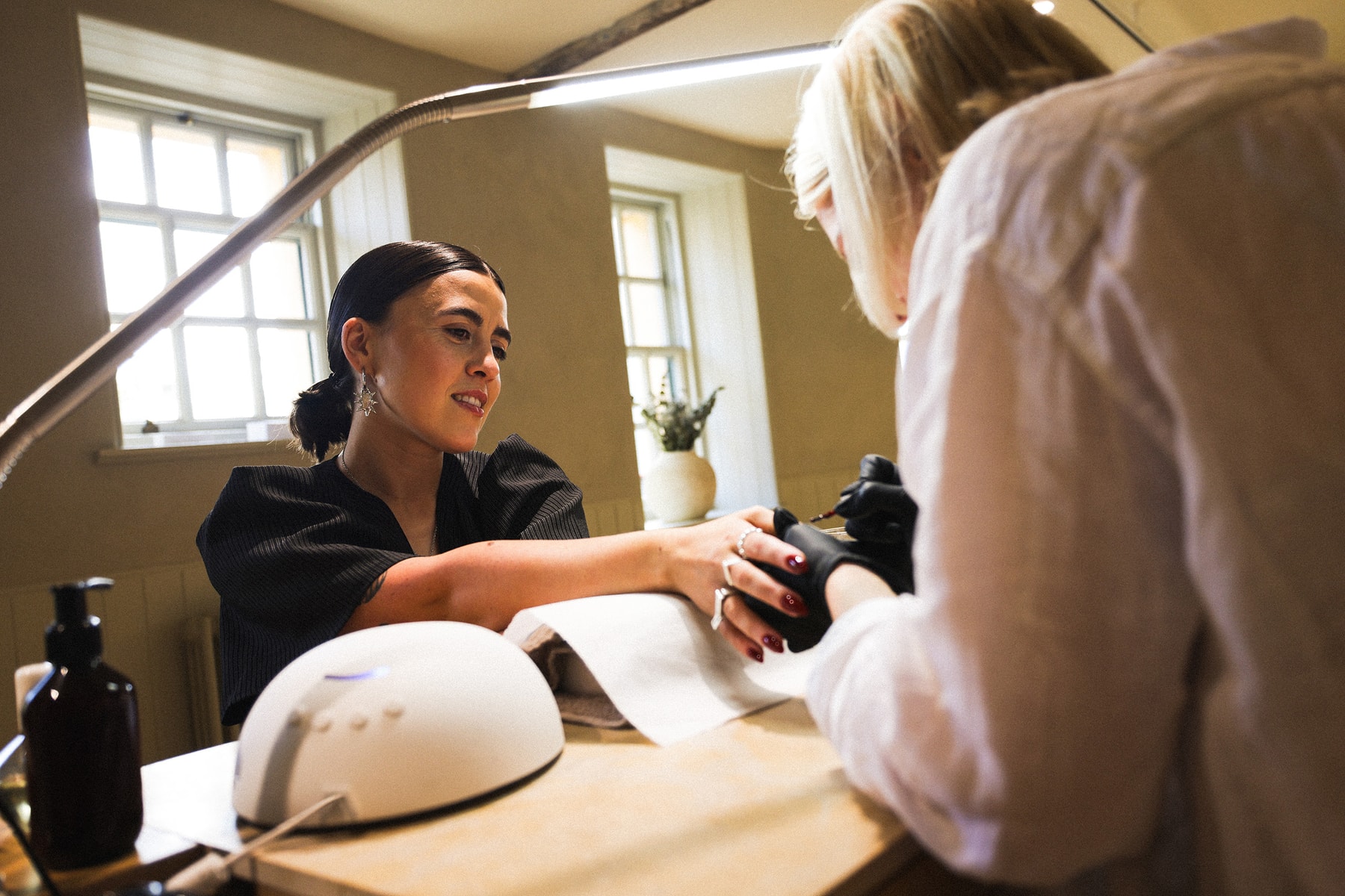 w hotels w presents edinburgh lunch concept store elkka dj producer city guide tamara turnbull bethany grace buff. salon wellbeing Good Vibes record music store ætla local scotland scottish jewelry SUSHISAMBA hotel concept restaurant party event city guide