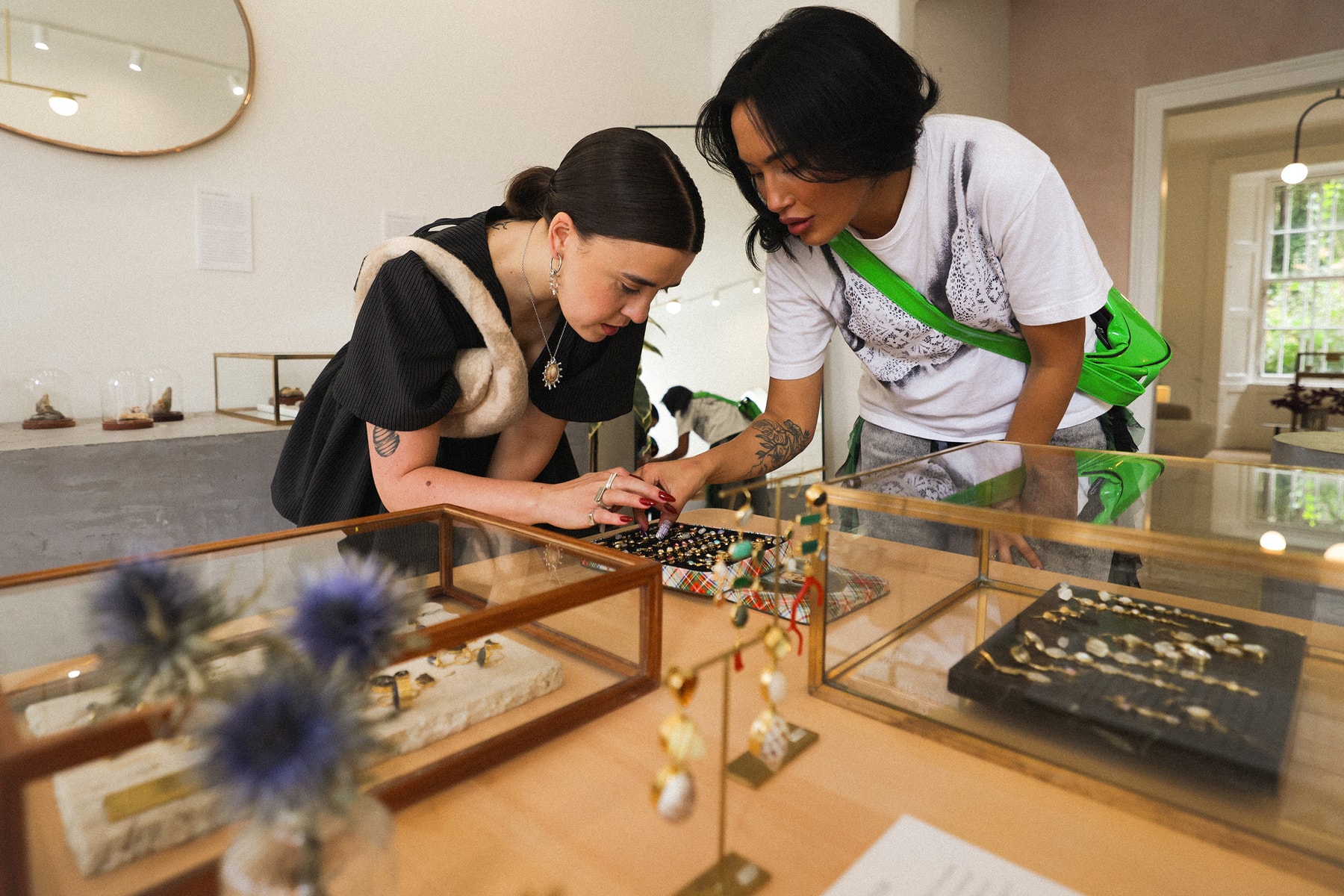 w hotels w presents edinburgh lunch concept store elkka dj producer city guide tamara turnbull bethany grace buff. salon wellbeing Good Vibes record music store ætla local scotland scottish jewelry SUSHISAMBA hotel concept restaurant party event city guide