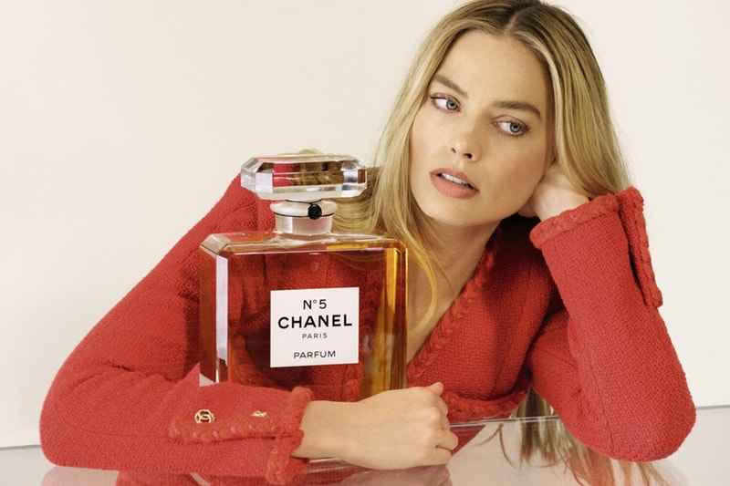 Margot Robbie Is the New Face of Chanel No.5 perfume parfum marion cotillard brad pitt paris house of chanel australian actress barbie