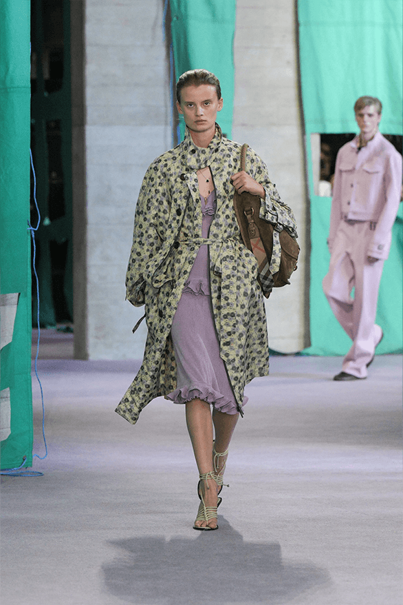Burberry Spring Summer 2025 London Fashion Week menswear womenswear runway daniel lee