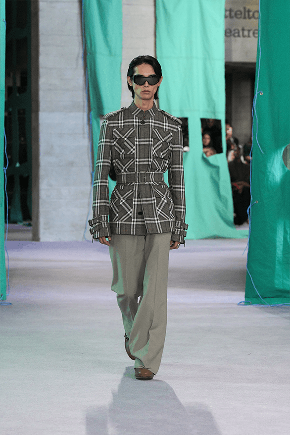 Burberry Spring Summer 2025 London Fashion Week menswear womenswear runway daniel lee