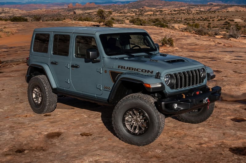 Jeep Unveils V8-Powered Wrangler Rubicon 392 Final Edition