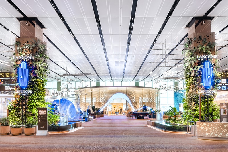 Lancôme Launches the Génifique Ultimate Traveler’s Repair Clinic in Singapore Changi Airport