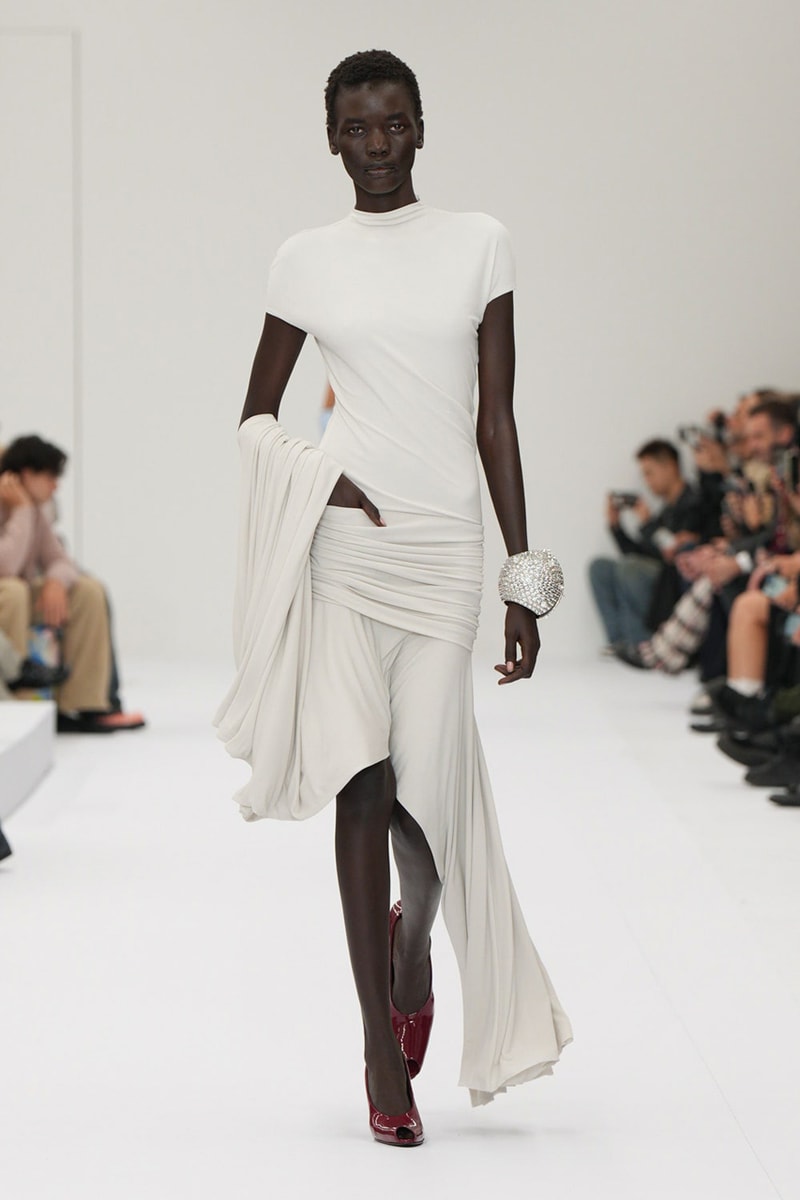 Acne Studios SS25 Paris Fashion Week Runway Show presentation spring summer 2025