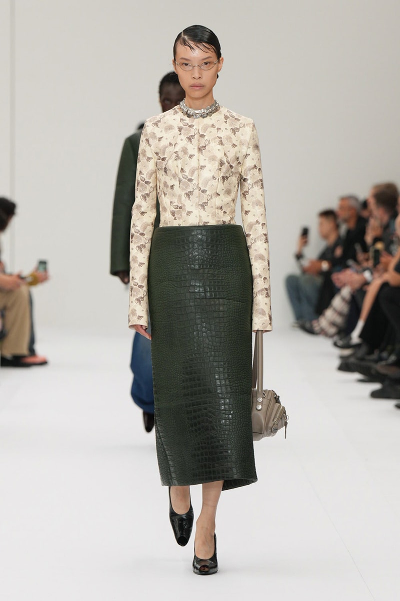 Acne Studios SS25 Paris Fashion Week Runway Show presentation spring summer 2025
