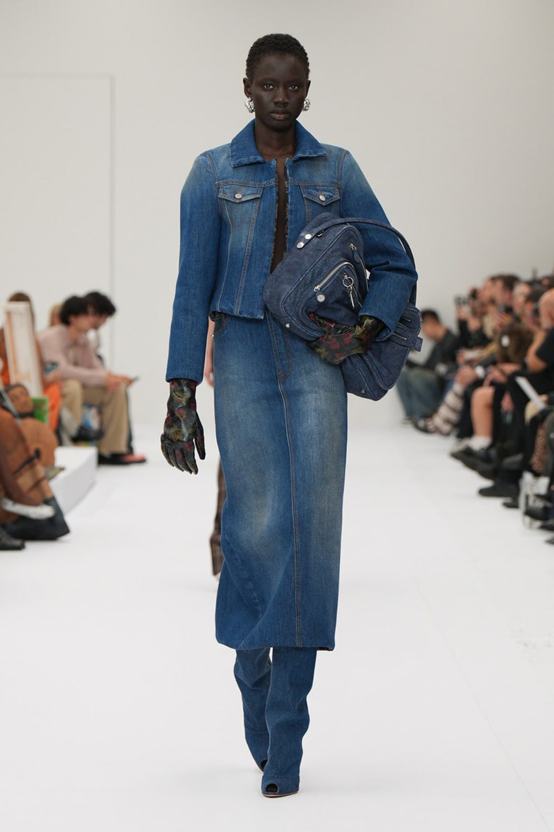 Acne Studios SS25 Paris Fashion Week Runway Show presentation spring summer 2025
