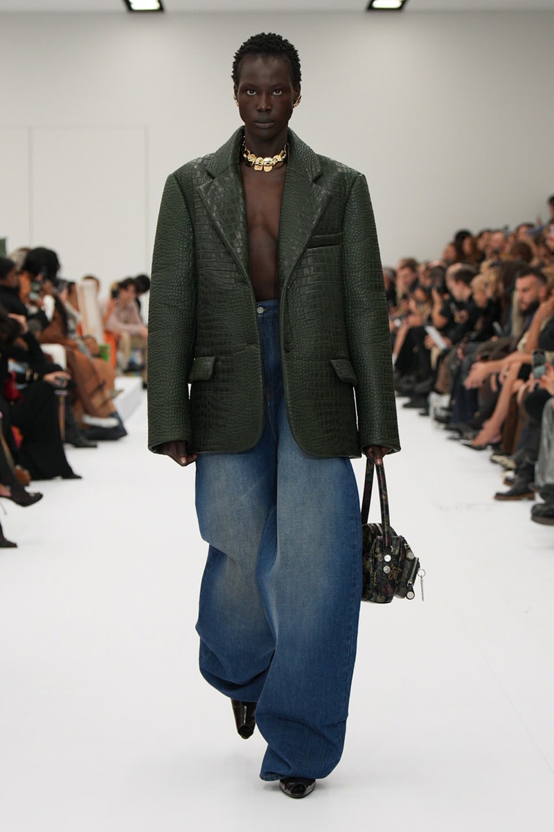 Acne Studios SS25 Paris Fashion Week Runway Show presentation spring summer 2025