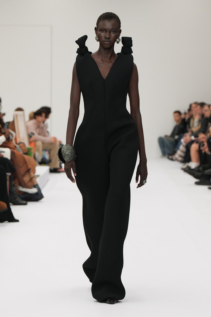 Acne Studios SS25 Paris Fashion Week Runway Show presentation spring summer 2025