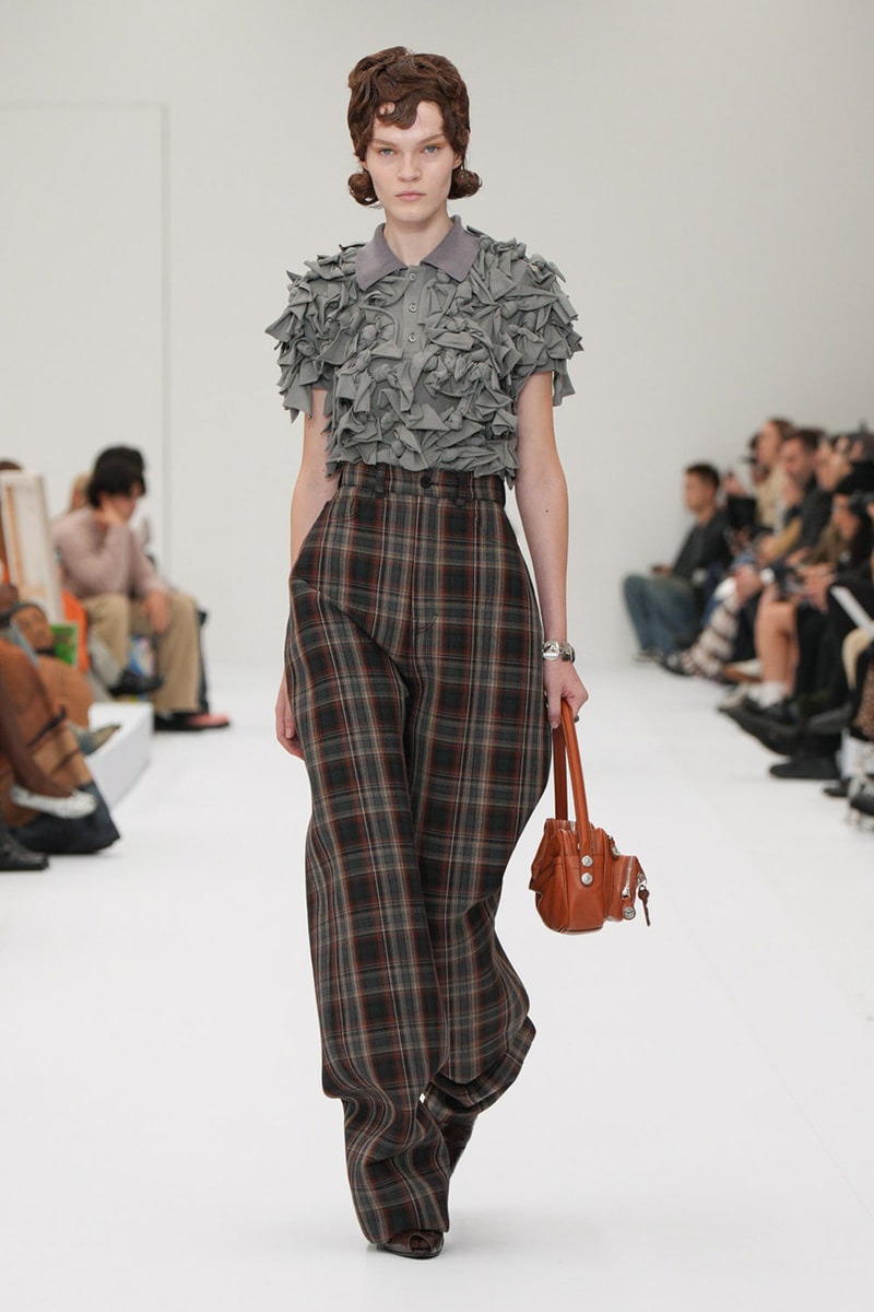Acne Studios SS25 Paris Fashion Week Runway Show presentation spring summer 2025