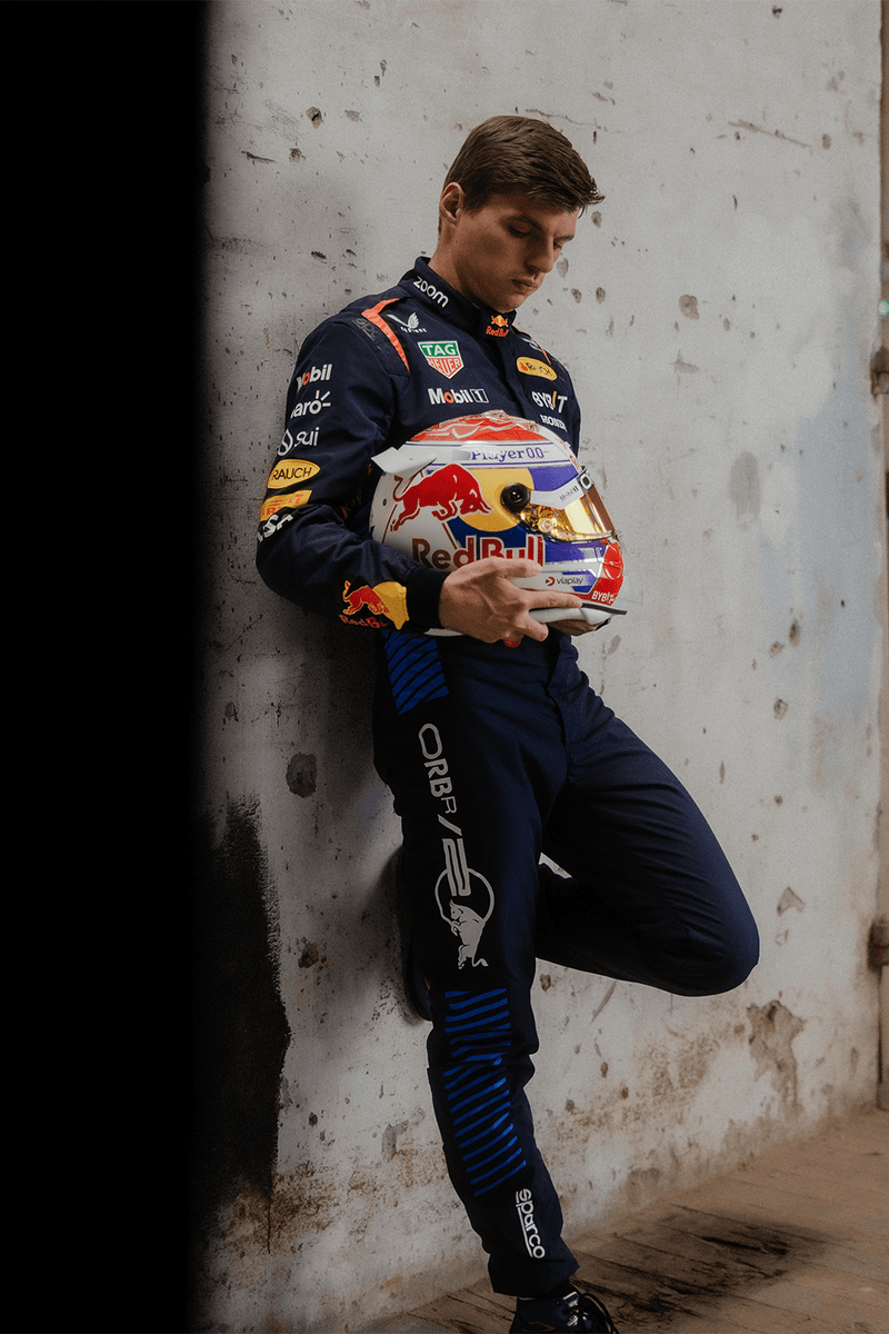 Max Verstappen Red bull racing formula 1 playstation 5 ps5 Hypebeast in a game of EA Sports FC