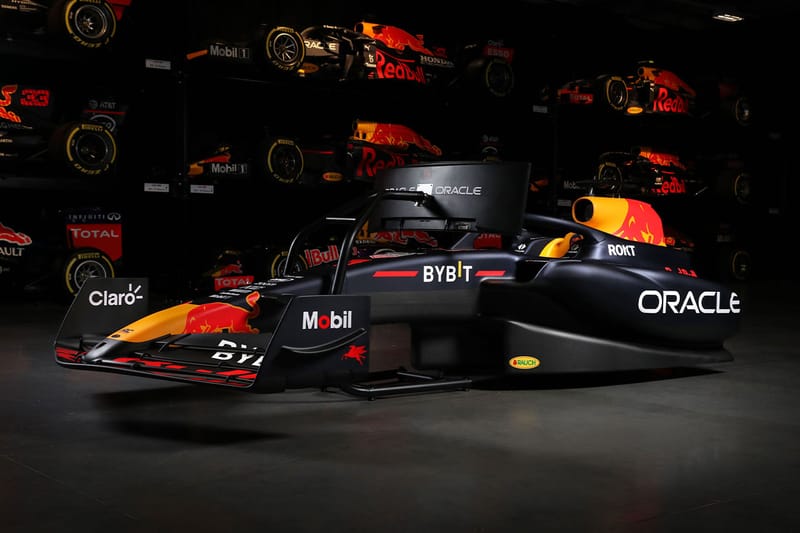 Oracle Red Bull Racing представляет первый в мире симулятор движения RB19