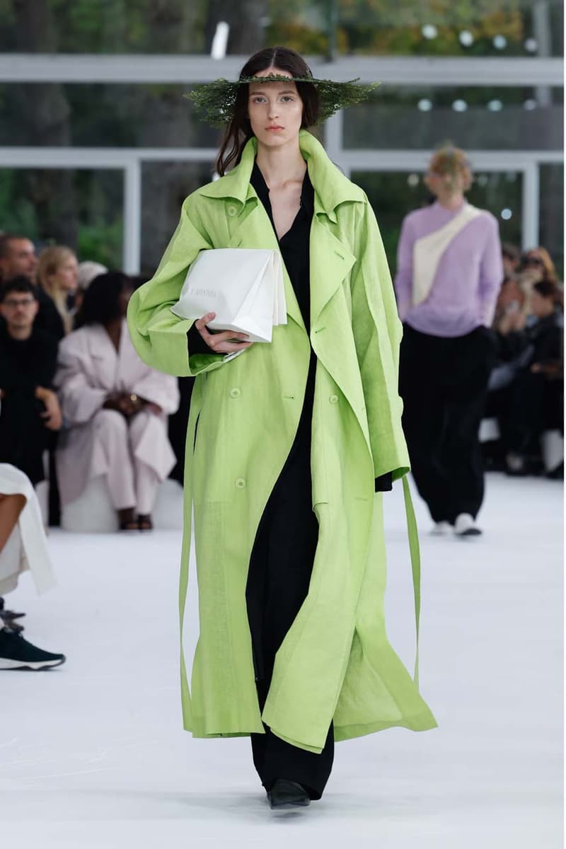 issey miyake paris fashion week the beauty of paper runway collection inspirations japanese washi history photos looks