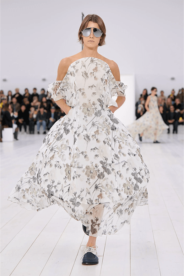 LOEWE Spring Summer 2025 Paris Fashion Week Jonathan anderson womenswear runway show