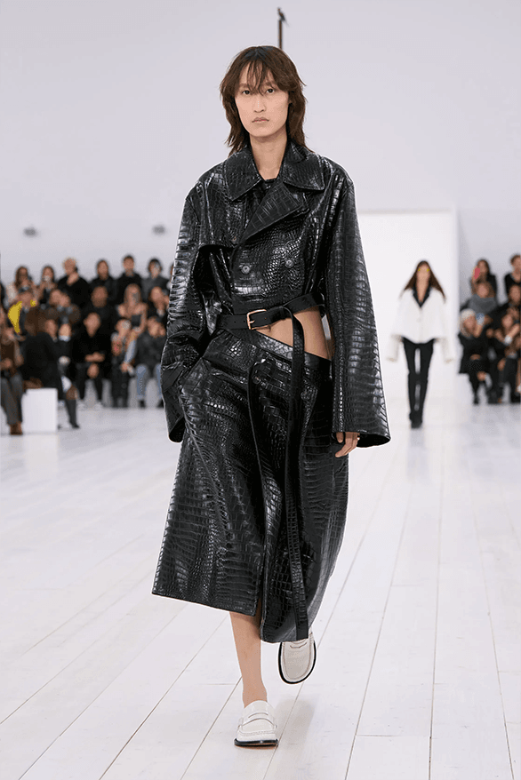 LOEWE Spring Summer 2025 Paris Fashion Week Jonathan anderson womenswear runway show
