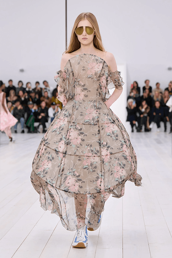 LOEWE Spring Summer 2025 Paris Fashion Week Jonathan anderson womenswear runway show