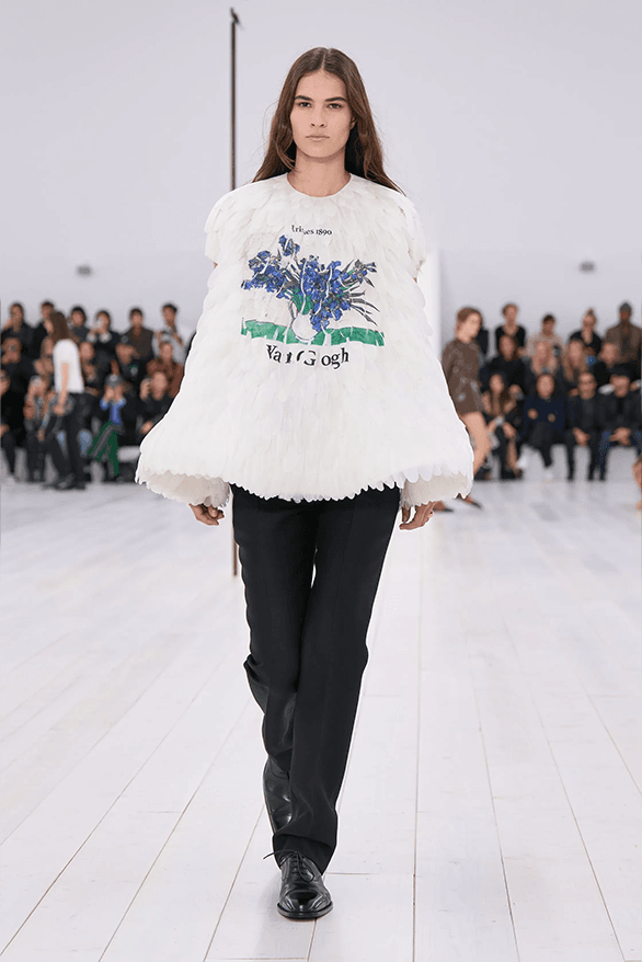 LOEWE Spring Summer 2025 Paris Fashion Week Jonathan anderson womenswear runway show