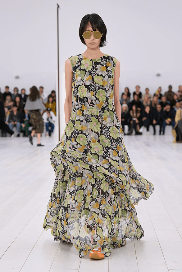 LOEWE Spring Summer 2025 Paris Fashion Week Jonathan anderson womenswear runway show