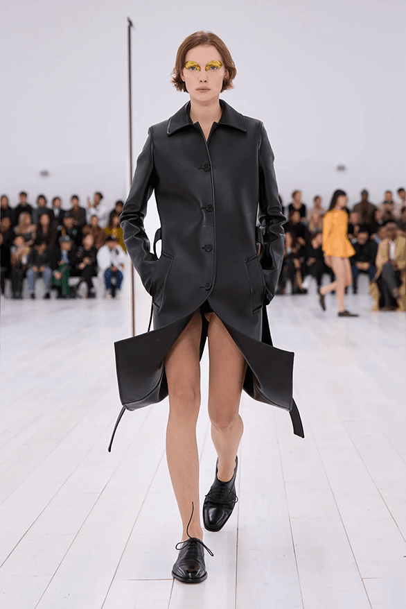LOEWE Spring Summer 2025 Paris Fashion Week Jonathan anderson womenswear runway show