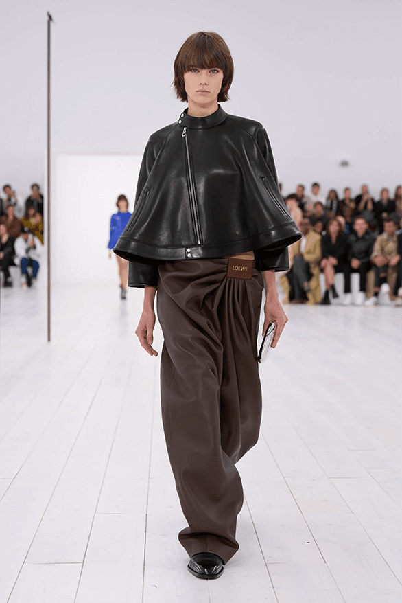 LOEWE Spring Summer 2025 Paris Fashion Week Jonathan anderson womenswear runway show