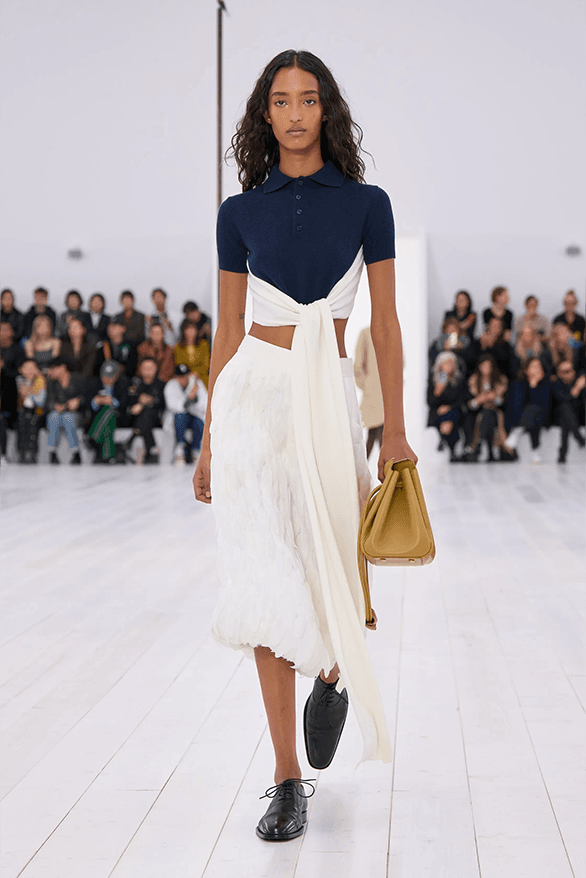 LOEWE Spring Summer 2025 Paris Fashion Week Jonathan anderson womenswear runway show
