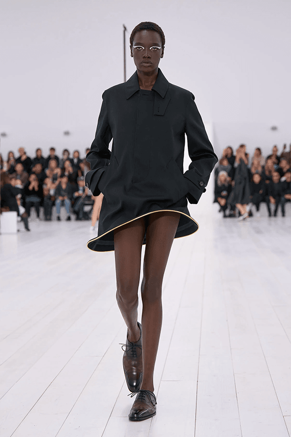 LOEWE Spring Summer 2025 Paris Fashion Week Jonathan anderson womenswear runway show