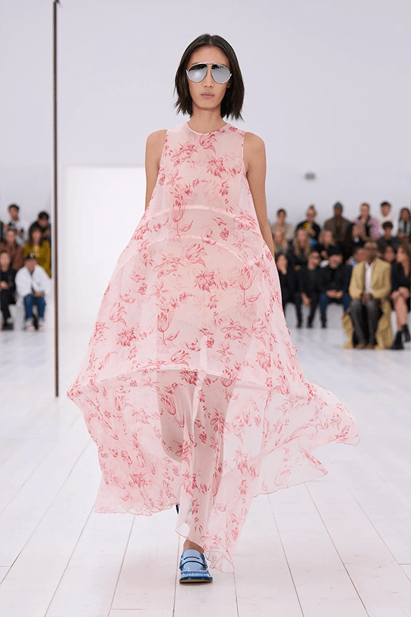 LOEWE Spring Summer 2025 Paris Fashion Week Jonathan anderson womenswear runway show