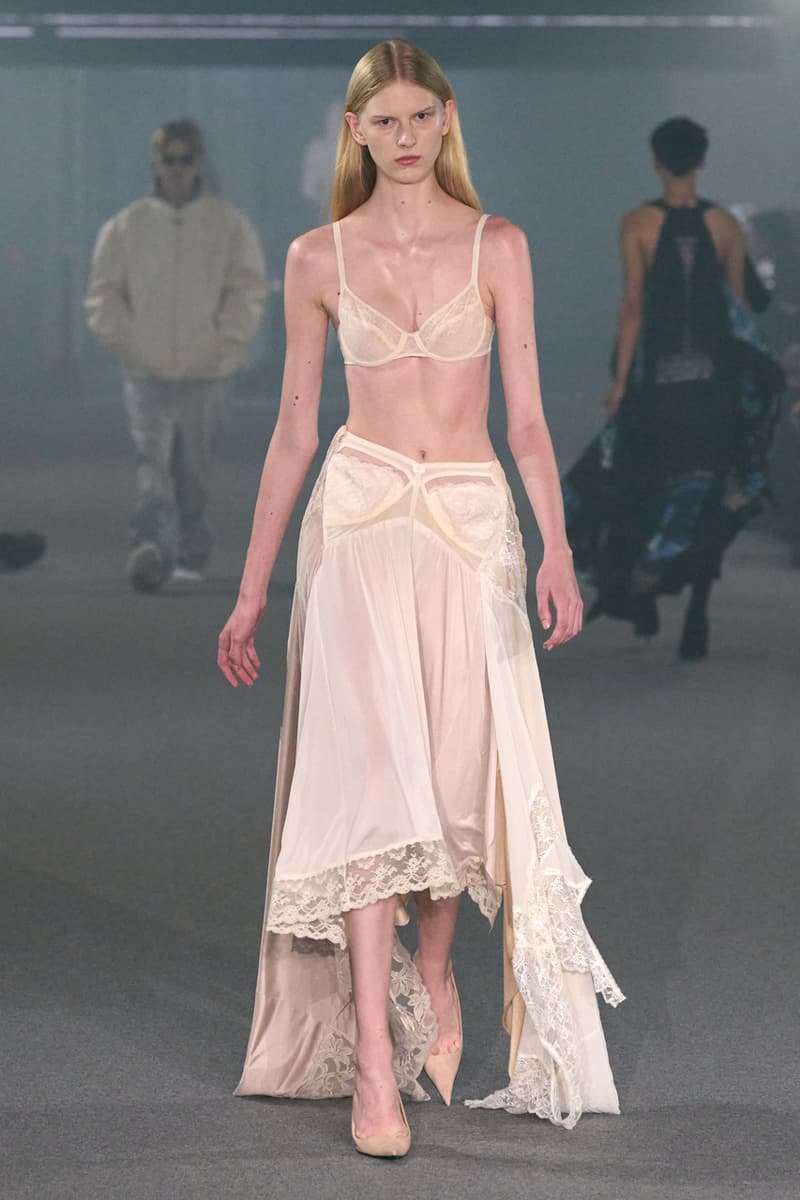 VETEMENTS Spring/Sumer 2025 Collection Paris Fashion Week SS25
