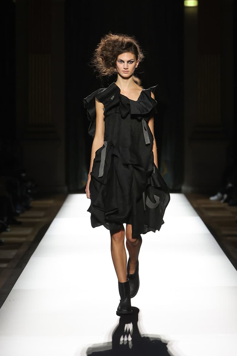 Yohji Yamamoto Spring/Summer 2025 Collection Paris Fashion Week SS25 Runway