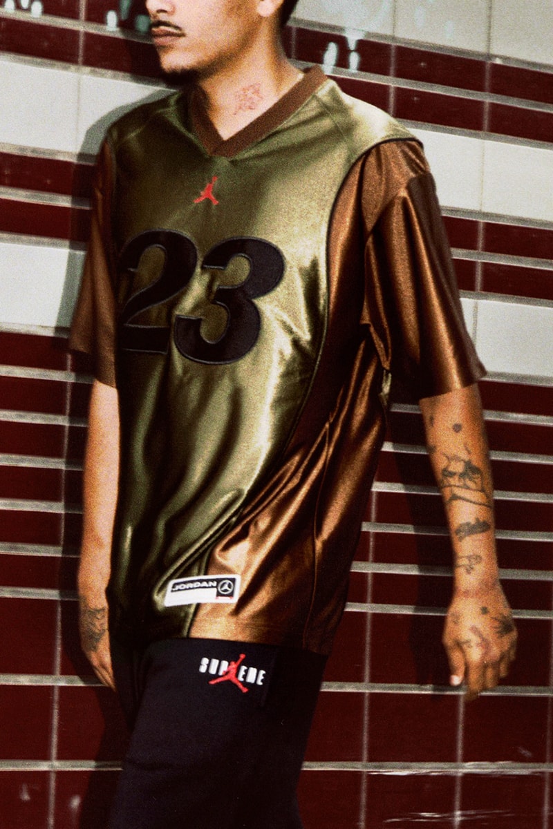 Supreme x Jordan Brand Fall 2024 Collaboration puffer jacket track jacket hooded sweatshirt jerse short sleeve top track pants seatpantss shorts headbands socks bag and basketabll air jordan michael jordan basketball shorts retro