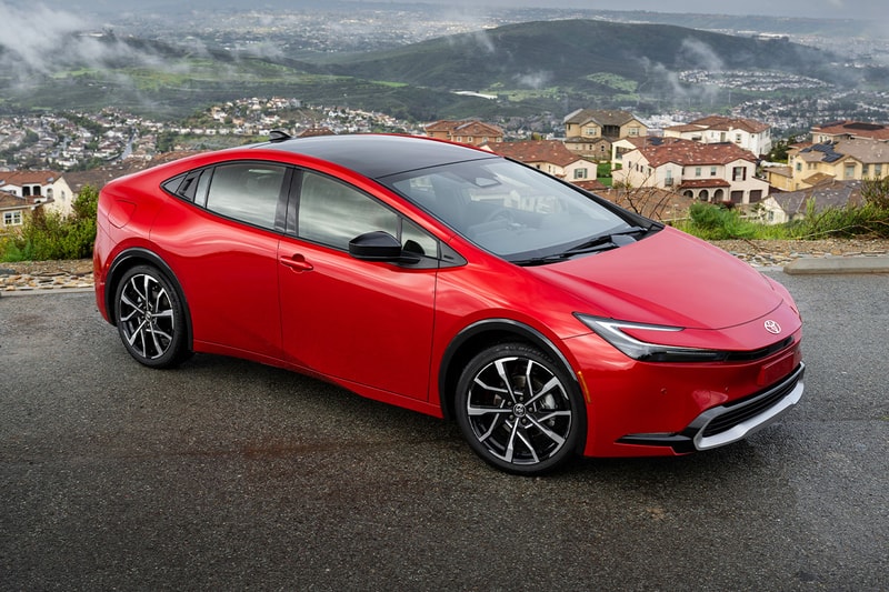 2025 Toyota Prius XSE Release Info