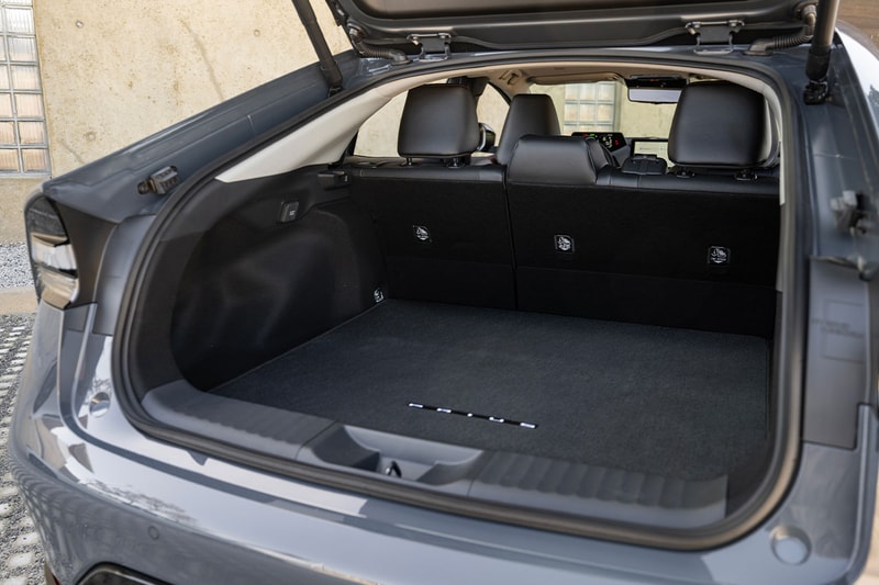 2025 Toyota Prius XSE Release Info