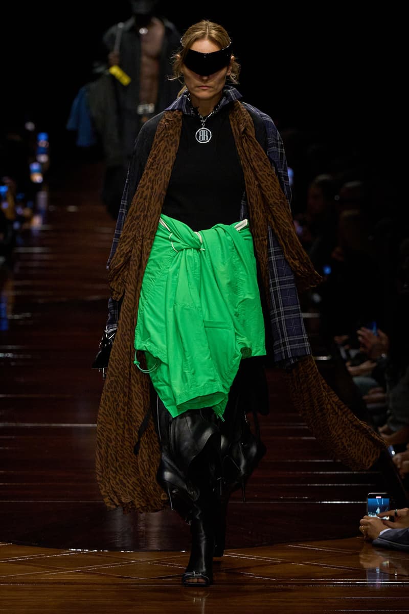 Balenciaga Summer 2025 Collection Paris Fashion Week SS25 Runway Demna Gvasalia