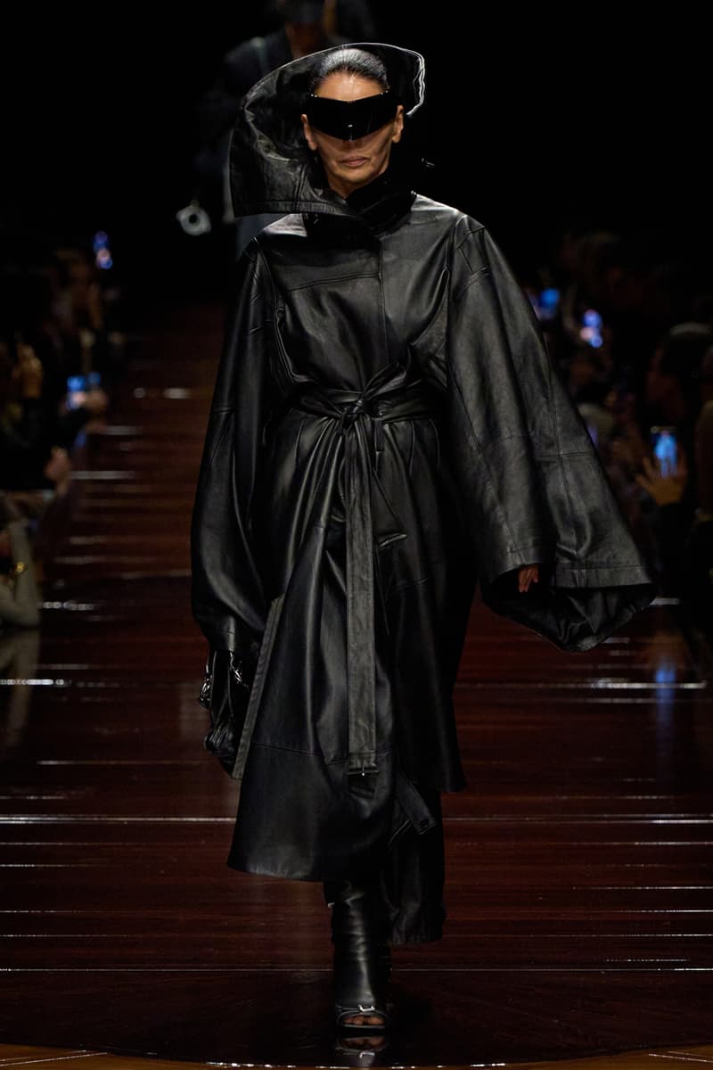 Balenciaga Summer 2025 Collection Paris Fashion Week SS25 Runway Demna Gvasalia