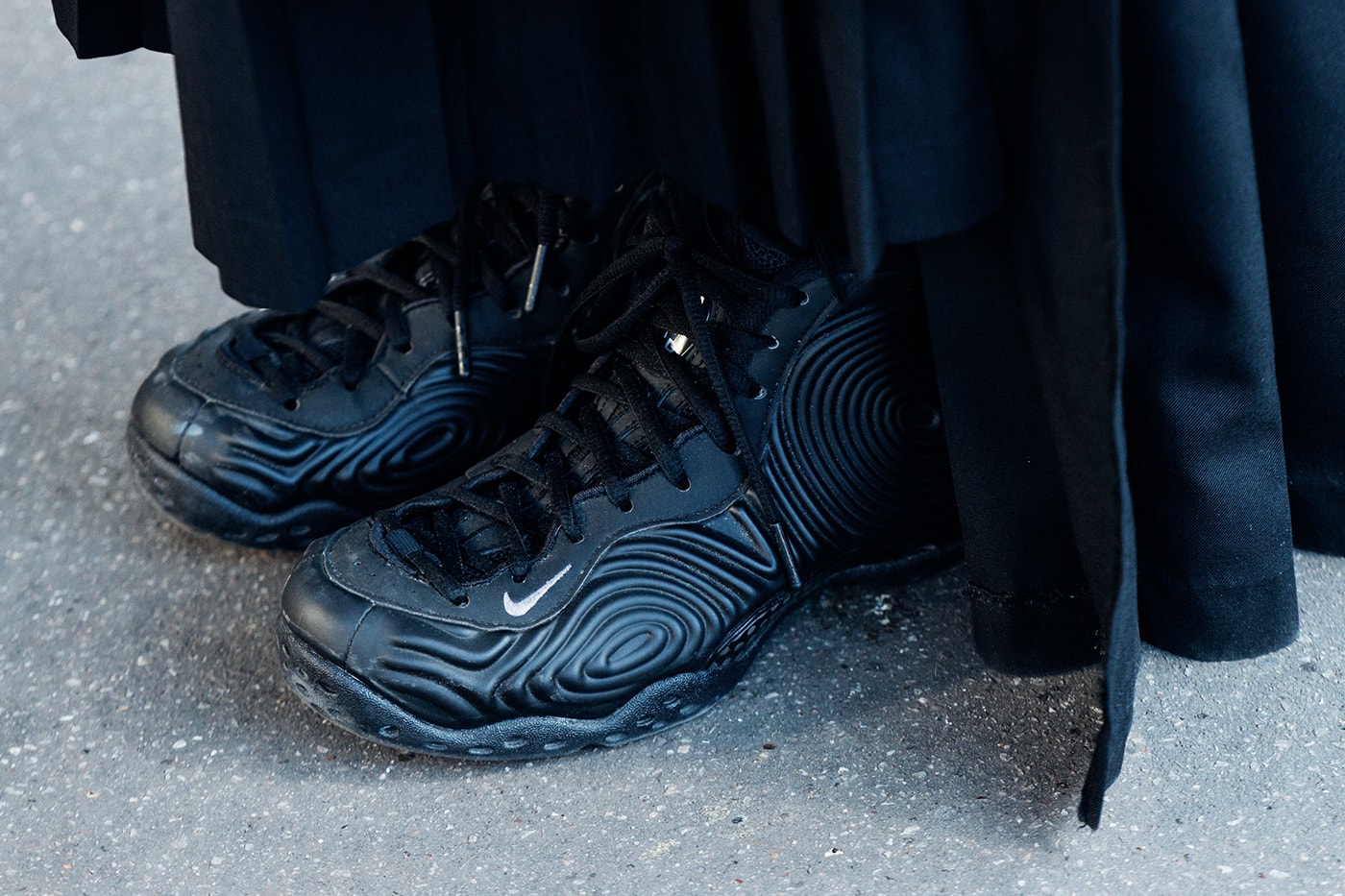 Xu hướng giày dép tốt nhất tại Tuần lễ thời trang Paris SS25 supreme nike adidas asics cecilie bahnsen comme des garcons new balance merrell marvel