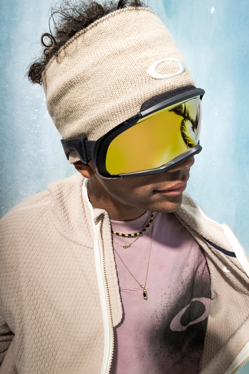 Oakley's New Hybrid Goggles Are Designed to Ski-In and Ski-Out