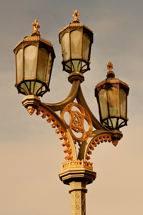 Burberry Eberechi Winter 2024 Outerwear Campaign menswear womenswear daniel lee london little simz Barry Keoghan Cara Delevingne cole palmer Eberechi Eze Olivia Colman Zhang Jingyi