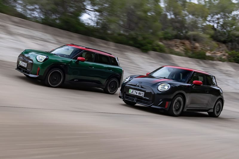 MINI представляет две новые модели John Cooper Works