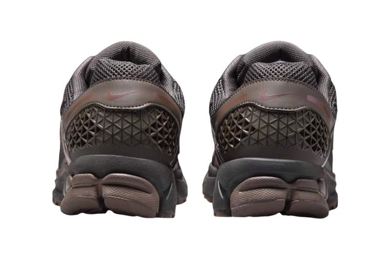 Nike Zoom Vomero 5 Cave Stone HF5493-201 Release Info