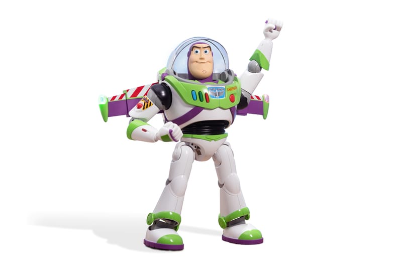 Robosen $600 USD Robotic Buzz Lightyear Release Info | Hypebeast