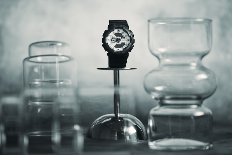 G-SHOCK Monochromatic GA-2100 GA-700WD DW-6900 GA-100WD Black and Brilliant White Series