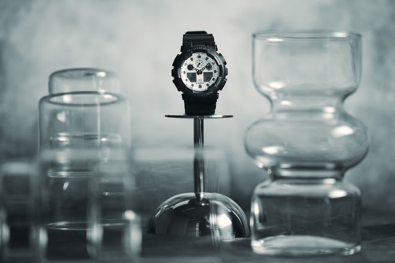 G-SHOCK Monochromatic GA-2100 GA-700WD DW-6900 GA-100WD Black and Brilliant White Series