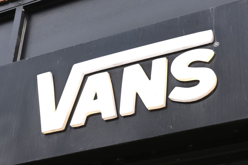 Vans-Owner VF Corp Beats Q2 Sales Forecasts