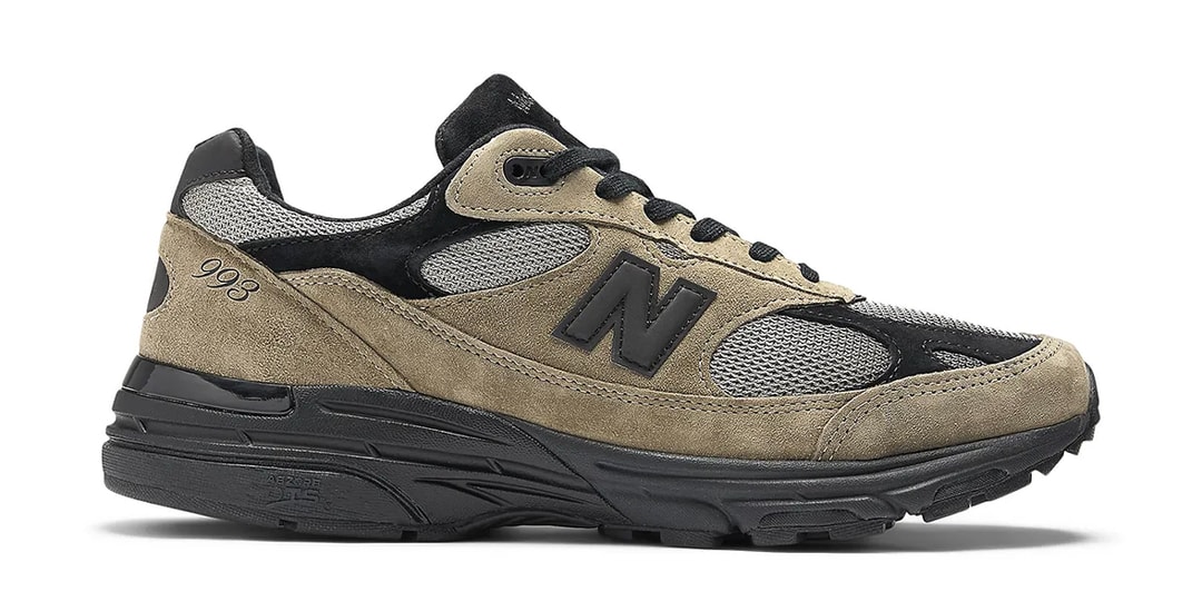 Official Images of Both JJJJound x New Balance 993 Colorways