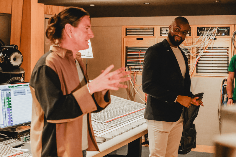 Bowers & Wilkins and Abbey Road Team Up to Design a Car Audio System for Volvo bang olufsen audiophile luxury cars