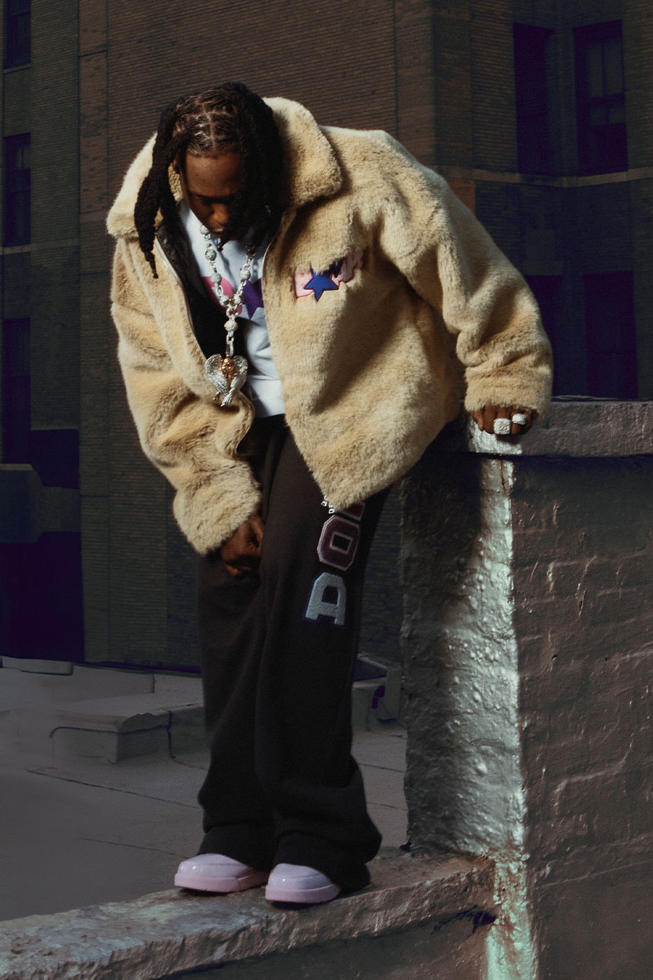 Thông tin phát hành bộ sưu tập lấy cảm hứng từ album độc quyền của BAPE x Don Toliver