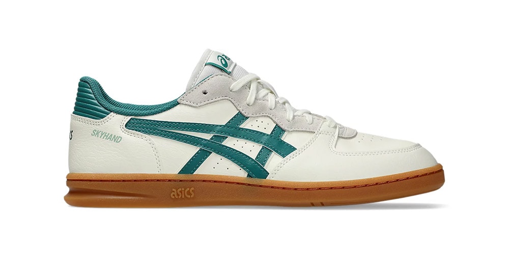 ASICS Skyhand OG Surfaces in Another Retro-Inspired “Cream/Rainy Lake”